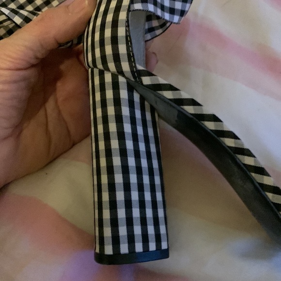 NWT Guess black and white gingham shoes - Picture 6 of 7